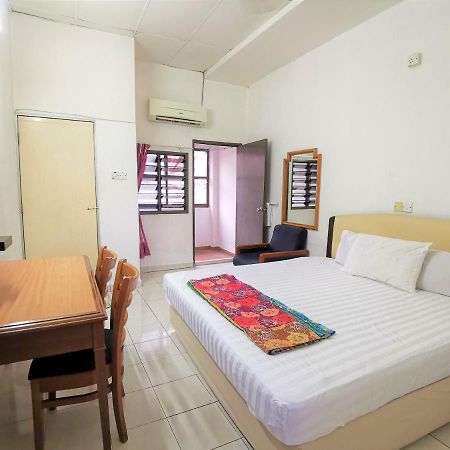 Star Lodge George Town Exterior foto